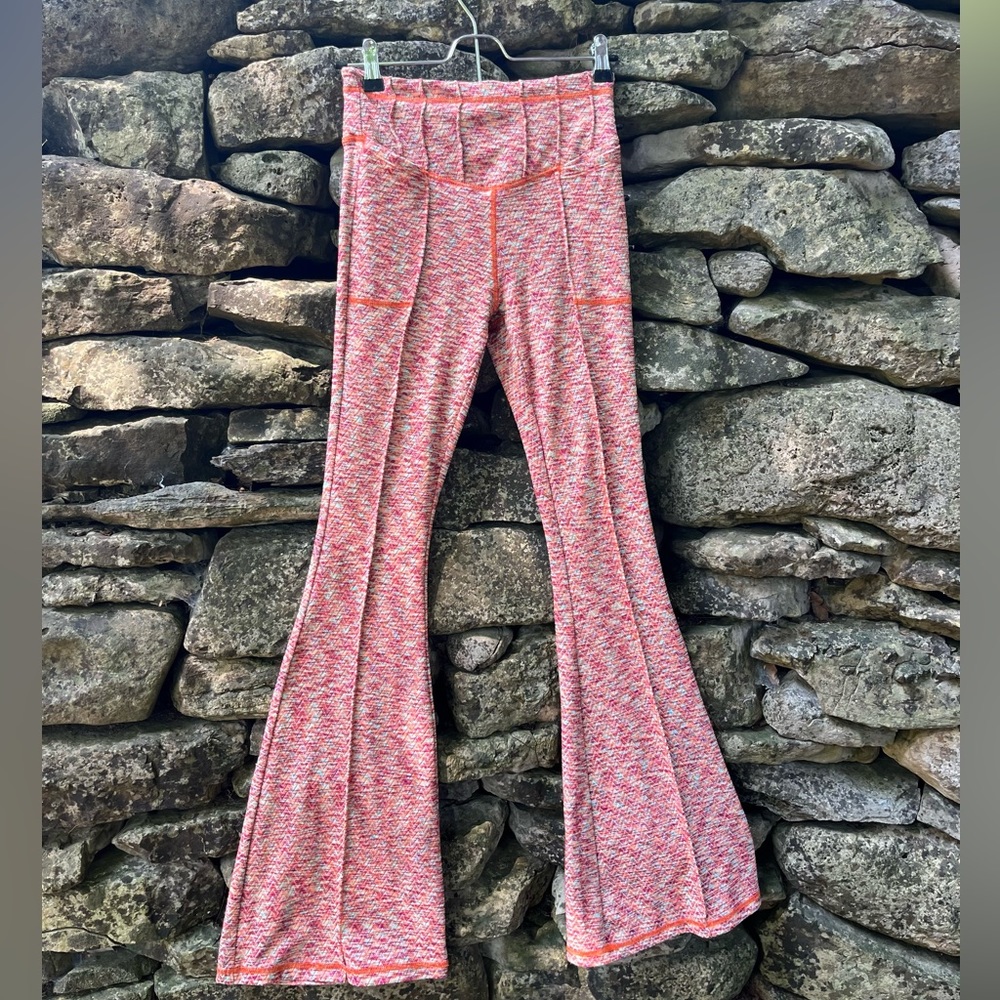 RARE Free People Movement On It Flare Leggings Yoga Pants Knit High Rise Orange